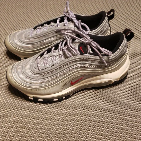 Silver and Black Size 4.5 Nike Air Max Sneakers For Girls - Picture 5 of 8